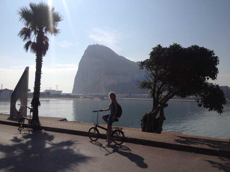 Gibraltar 36ºN  5º E